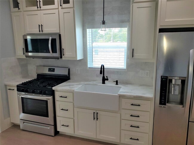 Building Photo - 1412 22nd St Rental