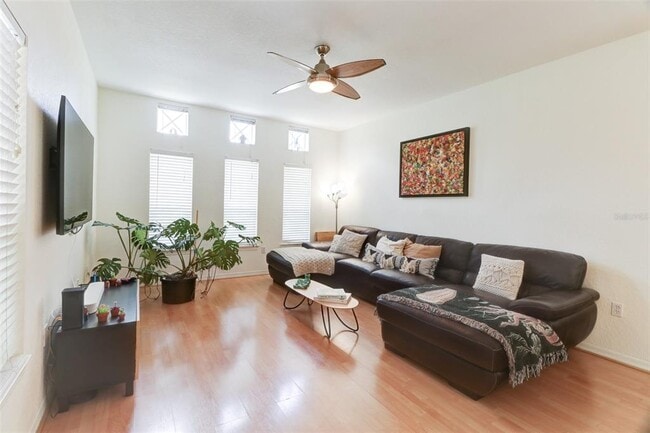 Photo - 4004 Foxtail Palm Ct