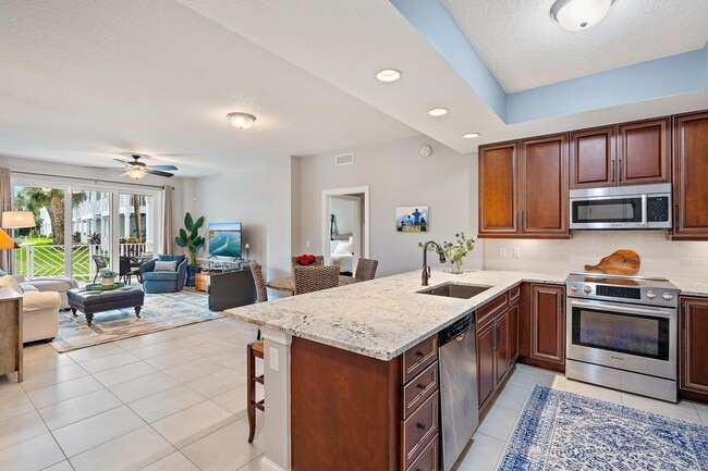 Photo - 814 Bay Colony Dr S