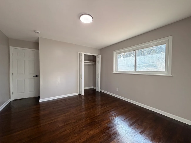 Photo - 2416 Miriam Ln