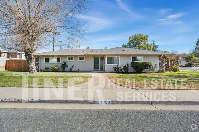 Building Photo - Well Maintained Home in Desireable Sierra ...