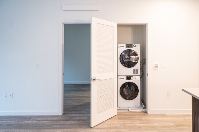 Photo - 110 Bradley Rd Unidad 105