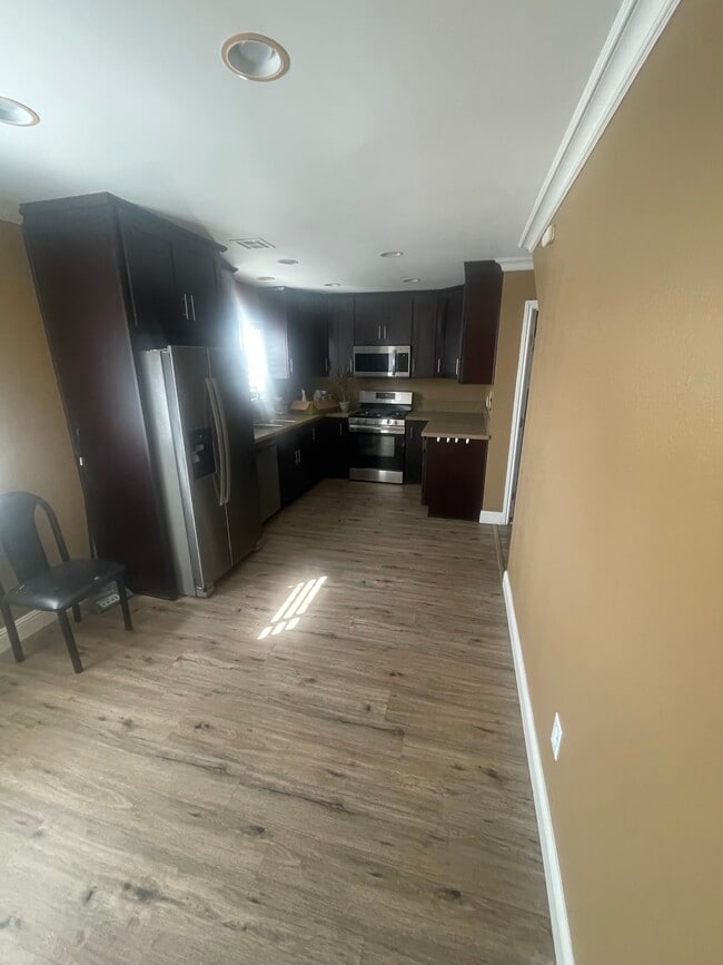 Photo - 515 W Gardena Blvd Townhome