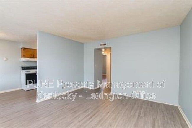 Photo - 243 Landings Dr