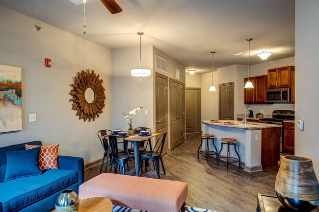 Brighton Creek Apartments For Rent in Kansas City, MO