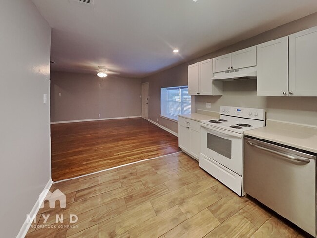 Photo - 510 E University Ave