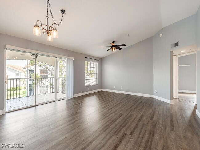 Photo - 4670 St Croix Ln Unit 631