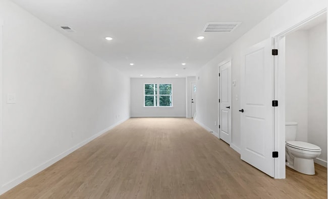 Photo - 14 Catawba Ave