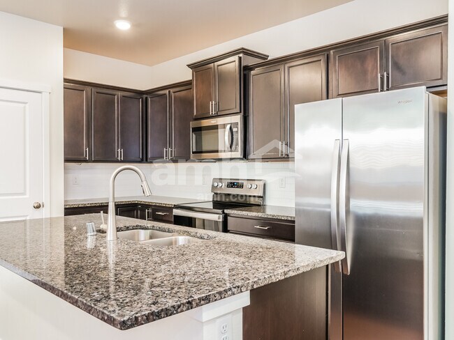 Photo - 9260 Shootingstar St SE