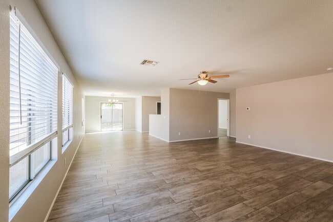 Photo - 16071 W Adams St