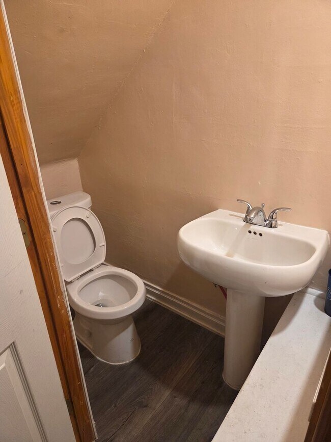 Photo - 5BR/1.5BA Row Home with Backyard and Laund...