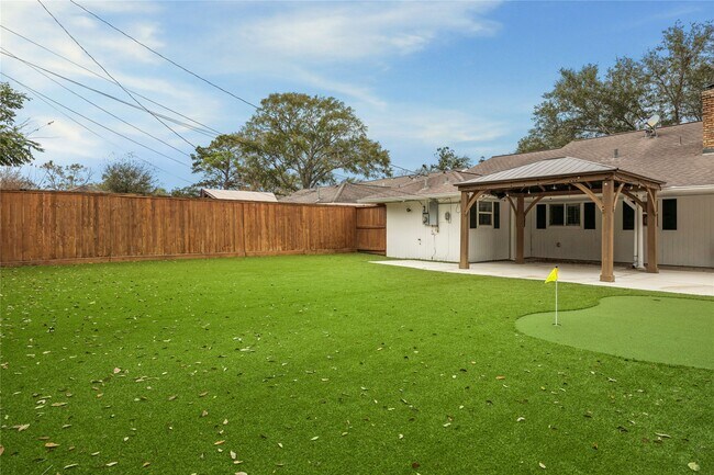 Photo - 5823 Valkeith Dr