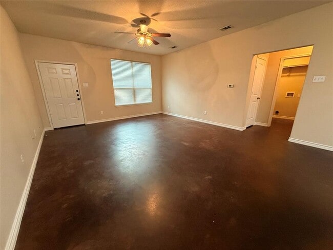 Photo - 121 Flat Creek Dr