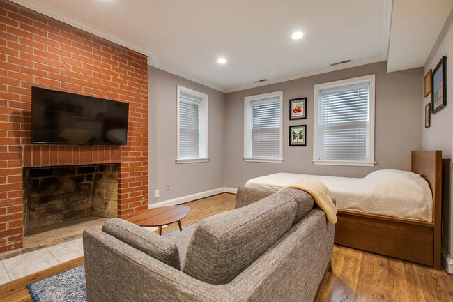 Photo - 1821 16th Street NW Unidad 101