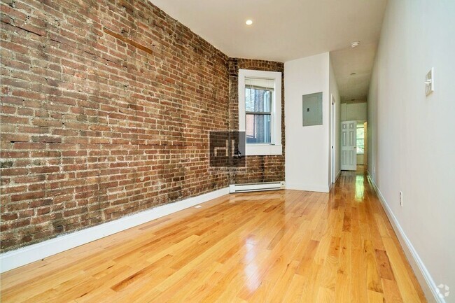 Building Photo - COZY AND SUNNY 3 BEDROOM ADELPHI STREET/FO... Unit 3R Rental