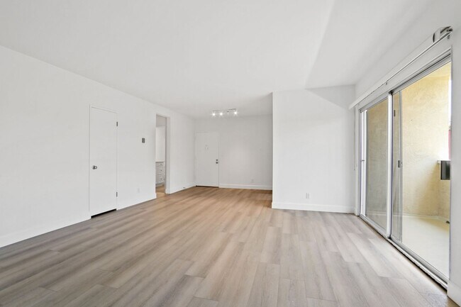 Photo - 843 18th St in Santa Monica.  Steps to Mon... Unit 04