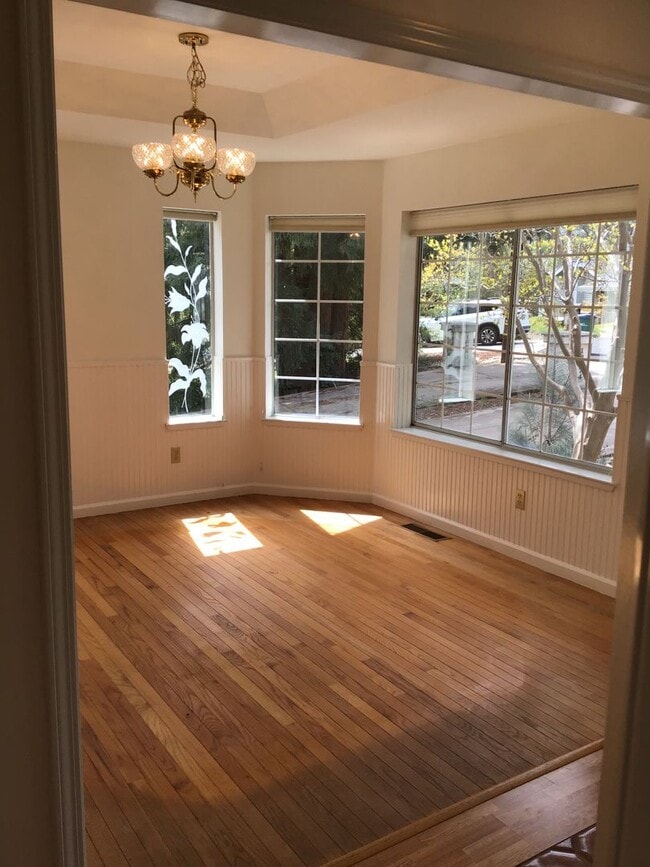 Photo - Beautiful Lake Wildwood Home on Cul-de-sac