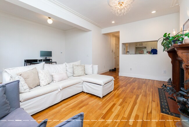 Photo - 209 W Newton St Unit 3