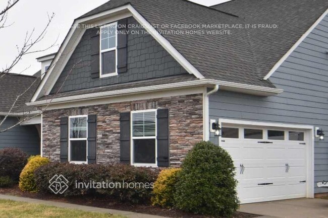 Photo - 251 Bushney Loop