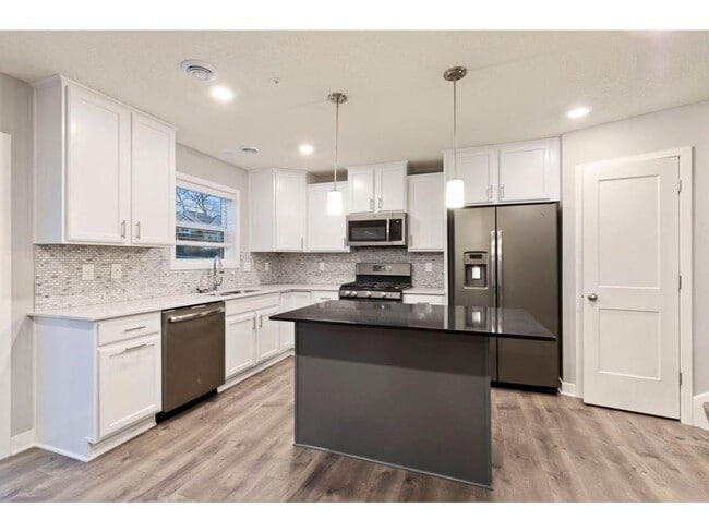 Photo - 13946 Lupine Trail NE