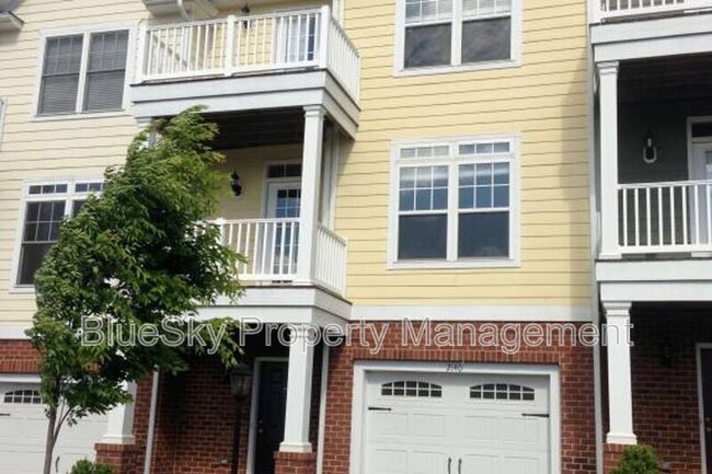 Photo - 2140 Saranac Ct Townhome