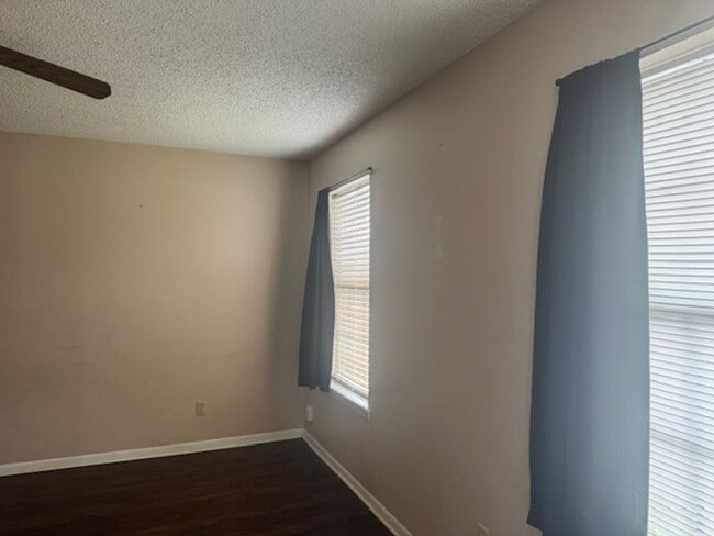 Photo - 4108 Bill Owens Pkwy Unit a