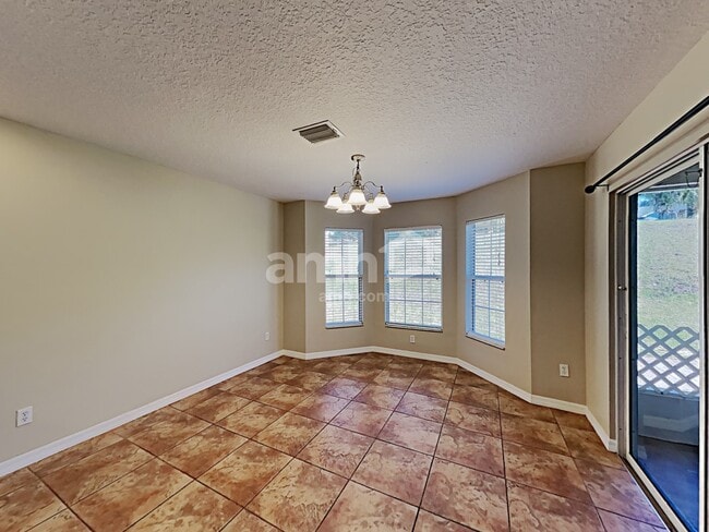 Photo - 315 Morningview Dr