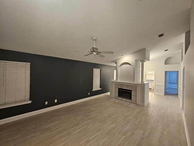 Photo - 2943 Tewkesbury Trce