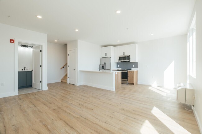 Photo - 67 Dr Martin Luther King Jr Blvd Unit 204