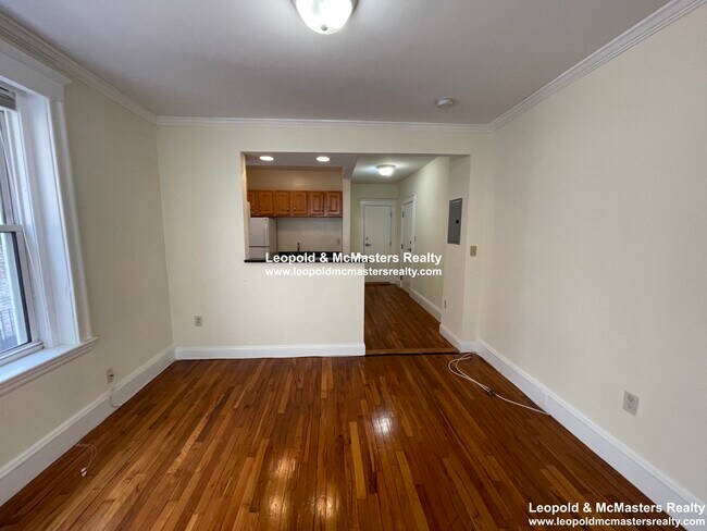 Photo - 131 Park Dr
