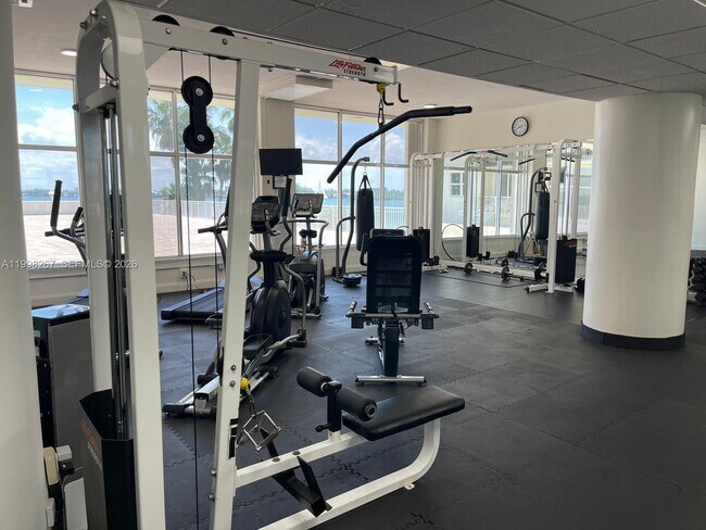 Photo - 10350 W Bay Harbor Dr Unit 3M