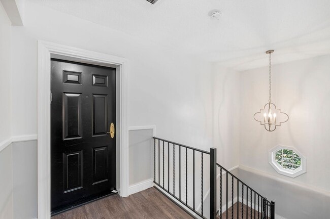 Photo - Stylish Updated Condo Minutes from Old Town Alexandria