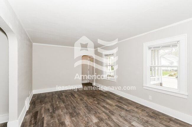 Photo - 2114 W Callender Ave