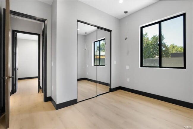 Photo - 20520 Sherman Way