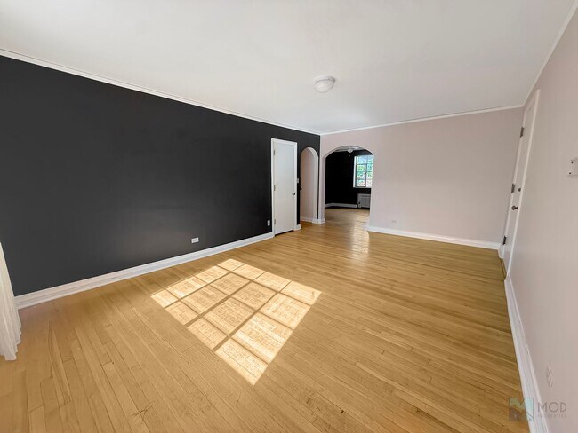 Photo - $0 DEPOSIT OPTION. CHARMING VINTAGE 1 BEDR... Unidad 4