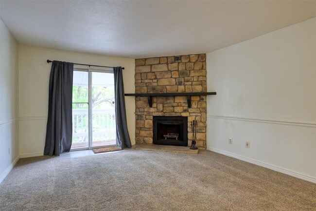 Photo - 8555 S Fairmount Dr
