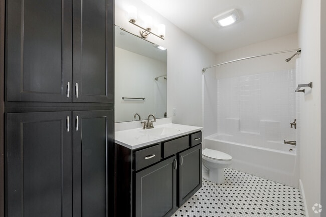 3 BR, 2 BA