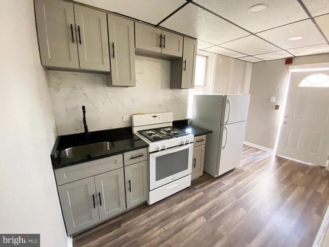 Photo - 2930 Frankford Ave