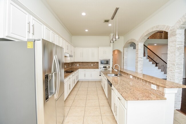14603 Azalea Walk Ln