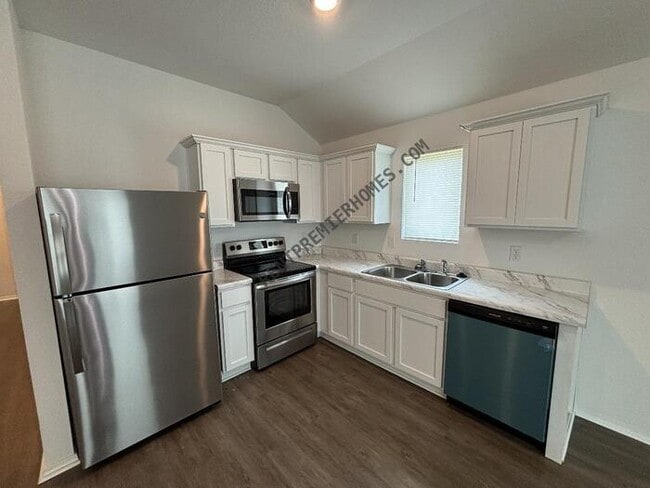 Building Photo - 70 Kinley Brk Ln