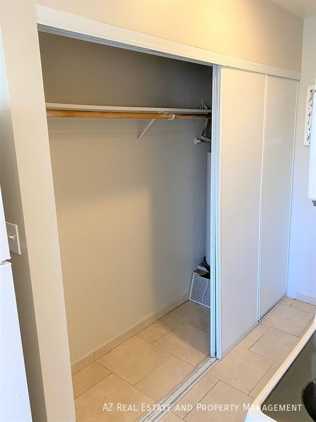 Photo - 909 E Roosevelt St Unidad 6