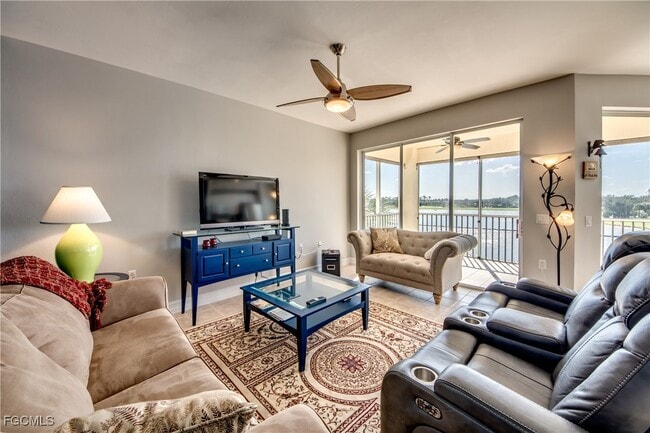 Photo - 10720 Ravenna Way Unidad 302