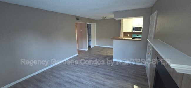 Photo - 5540 Devonbriar Way Unit 103
