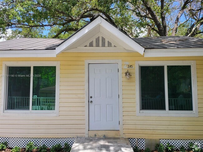 Building Photo - 285 NE 80th Terrace Rental