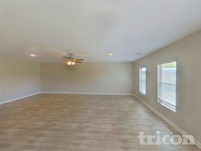 Photo - 1405 Veranda Ln