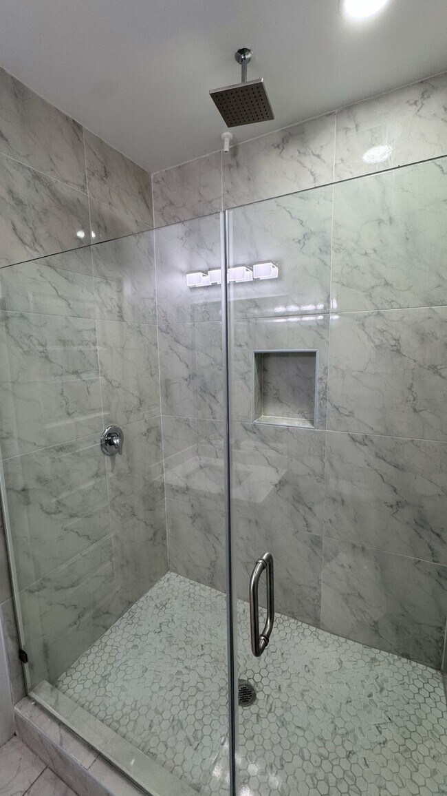 Photo - 1013 N Abbey Ave Unit 4