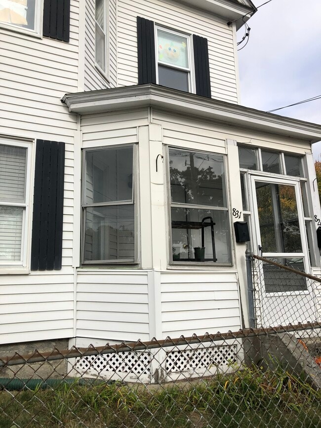 831 Princeton Blvd