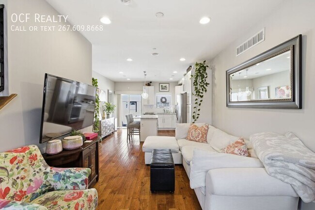 Photo - 2249 Kimball St