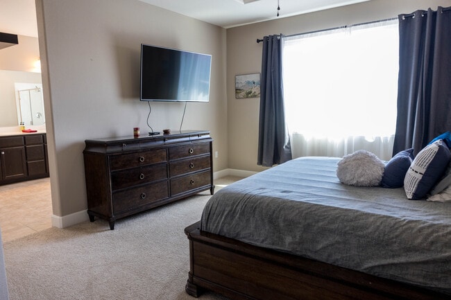 Photo - 617 Copper Ridge Way