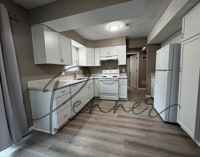 Photo - 809 NW 36th St Terrace